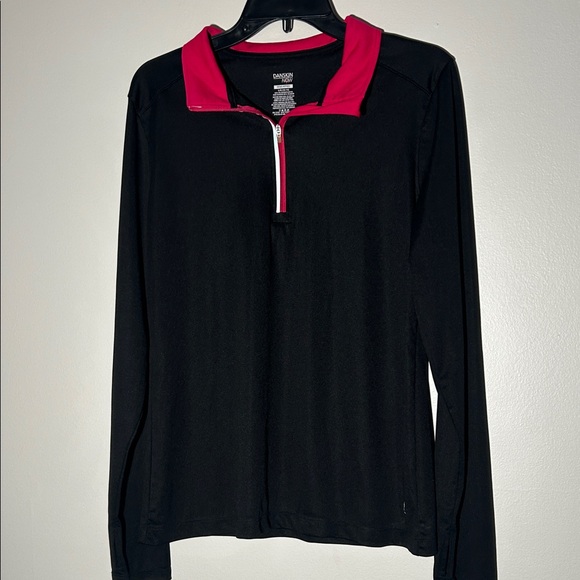 Danskin Black Top with Pink Collar activewear - Picture 1 of 4